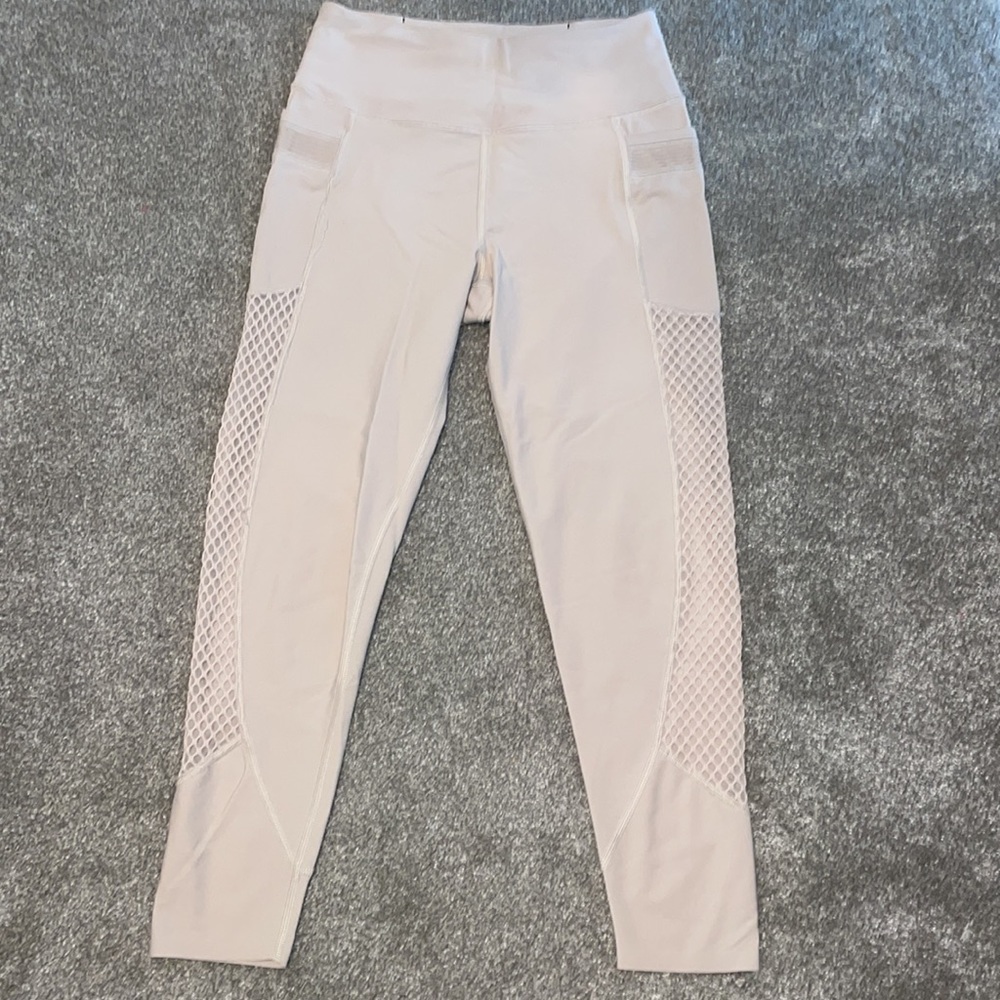 Light pink leggings